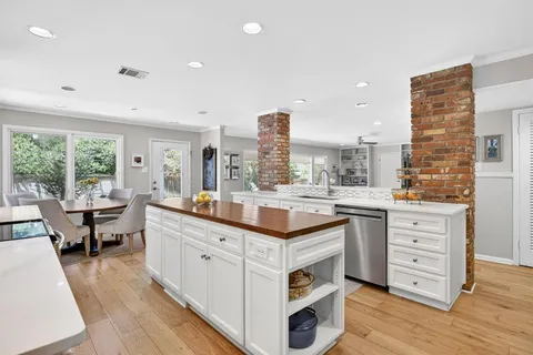 $1,295,000 | 3712 Fox Hollow, Fort Worth, TX 76109