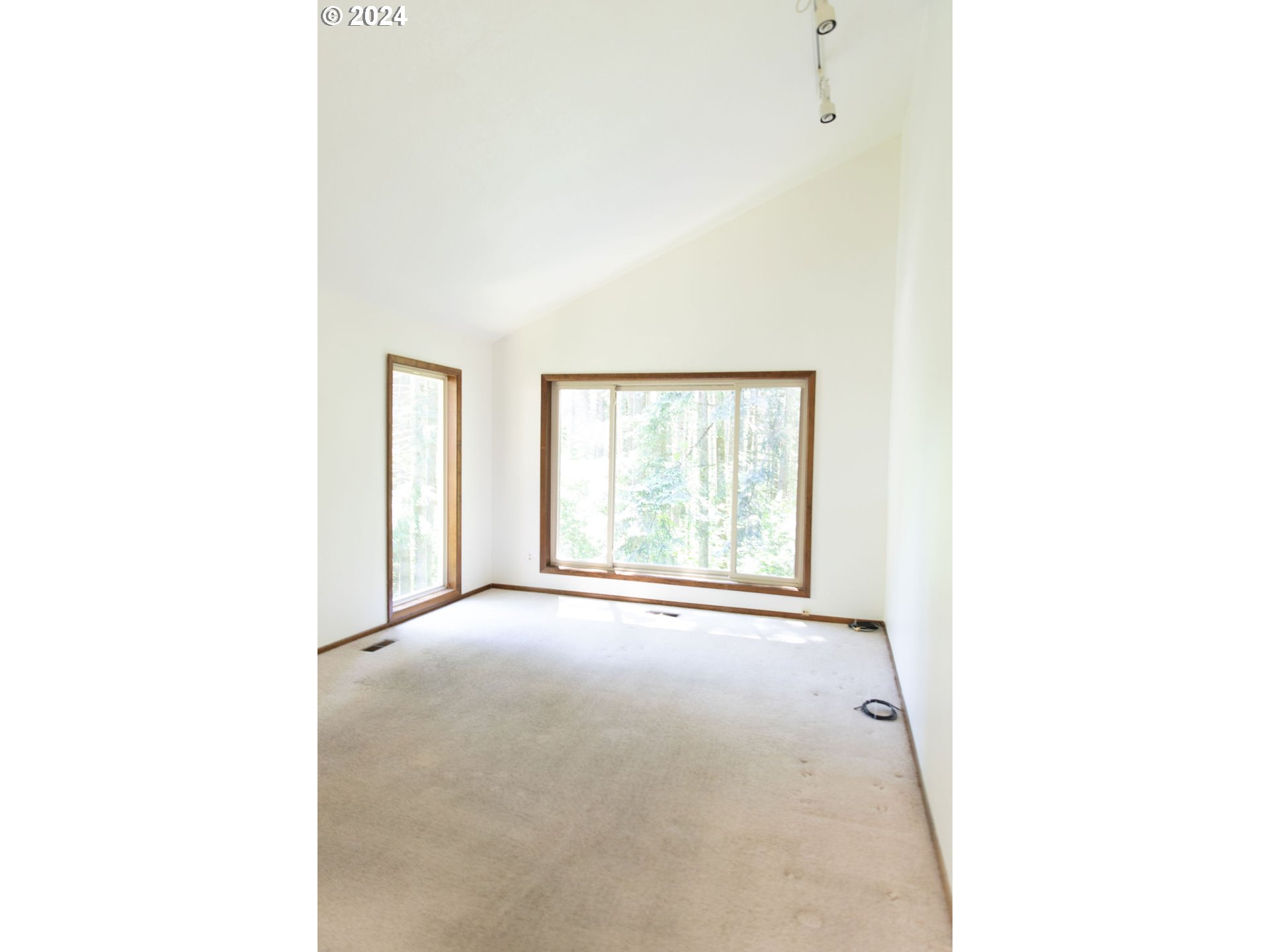 19380 Southeast Rudiger Place Damascus, OR 97089 - Photo 17 of 38 Bedroom, Primary