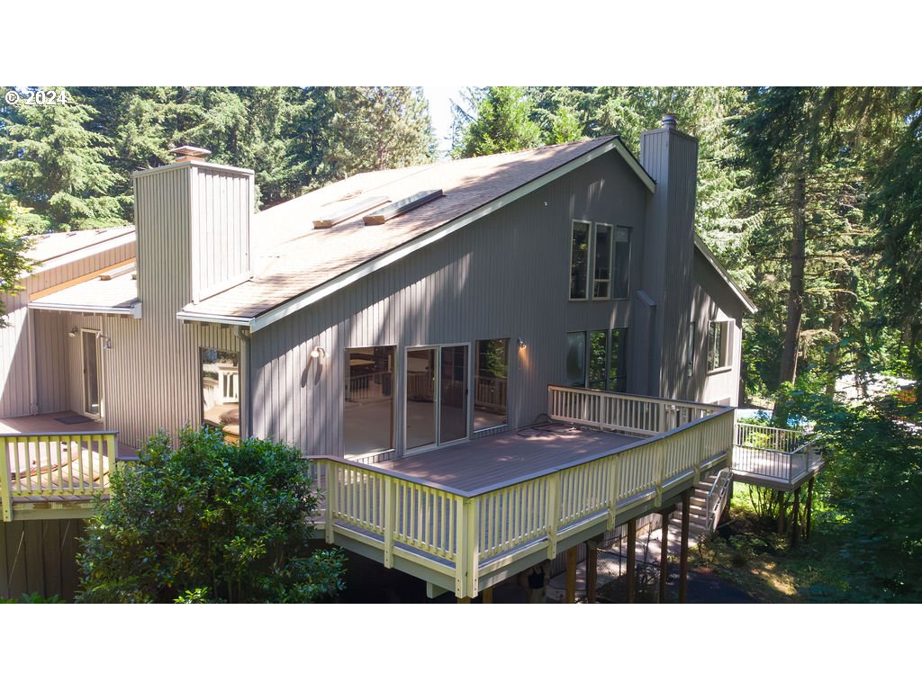 19380 Southeast Rudiger Place Damascus, OR 97089 - Photo 34 of 38 Deck