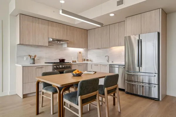$676,000 | 188 West St James Street, Unit 10814, San Jose, CA 95110