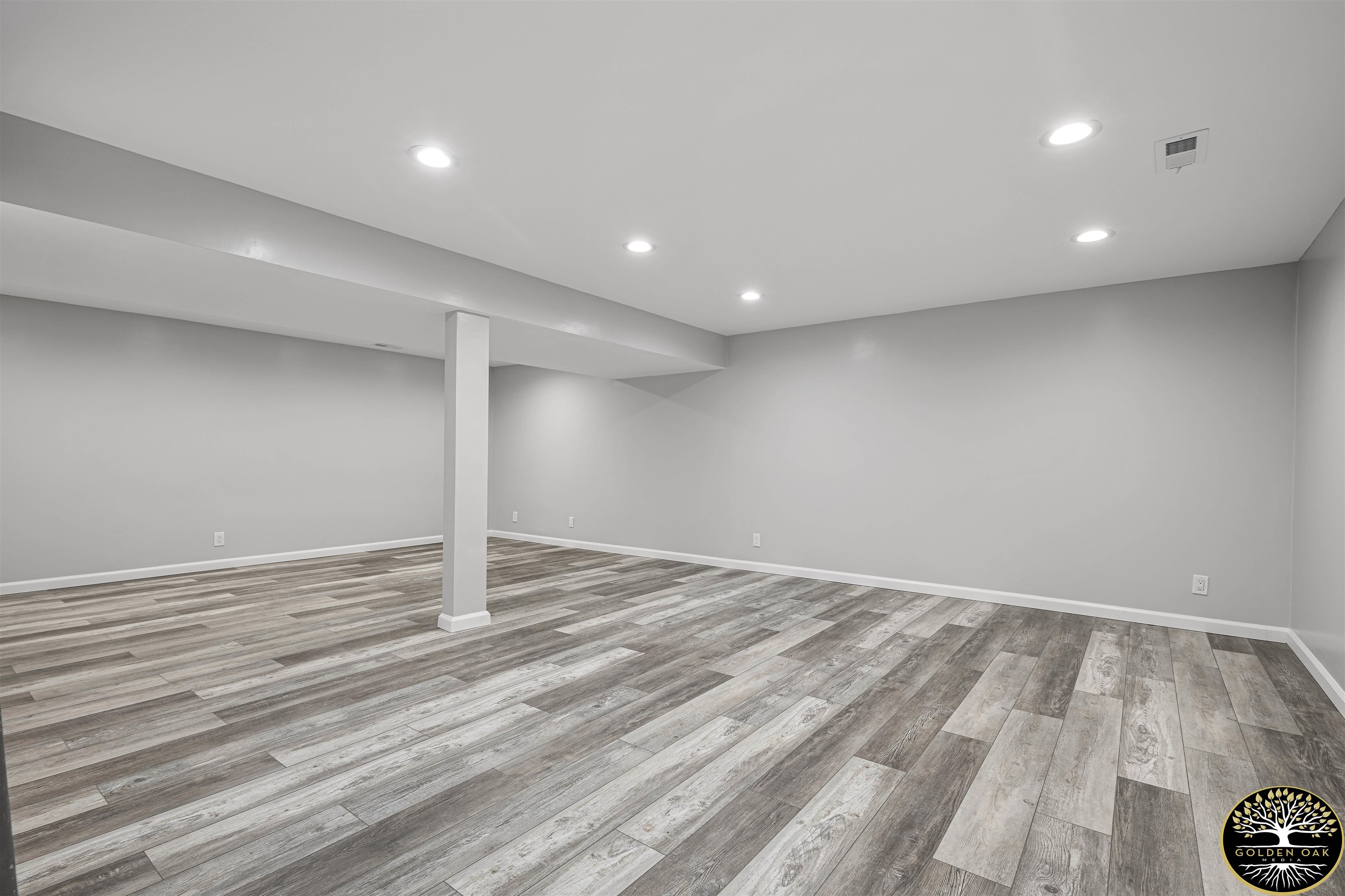 4951 Welsh Road Rockford, IL 61107 - Photo 33 of 45 a view of empty room with wooden floor