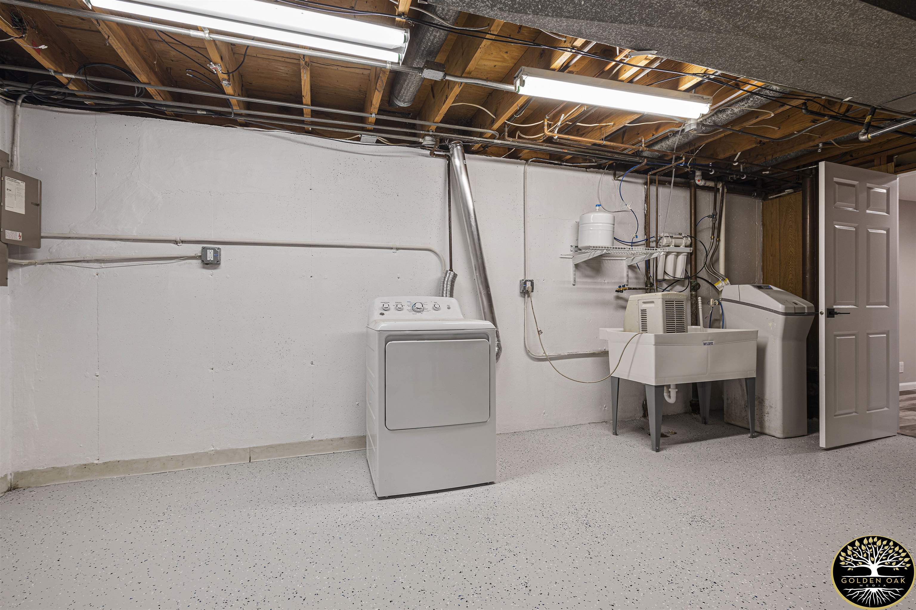 4951 Welsh Road Rockford, IL 61107 - Photo 45 of 45 a utility room with dryer and washer
