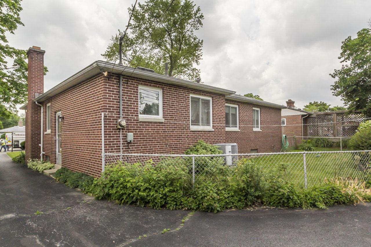2248 Zollinger Road Columbus, OH 43221 - Photo 16 of 19