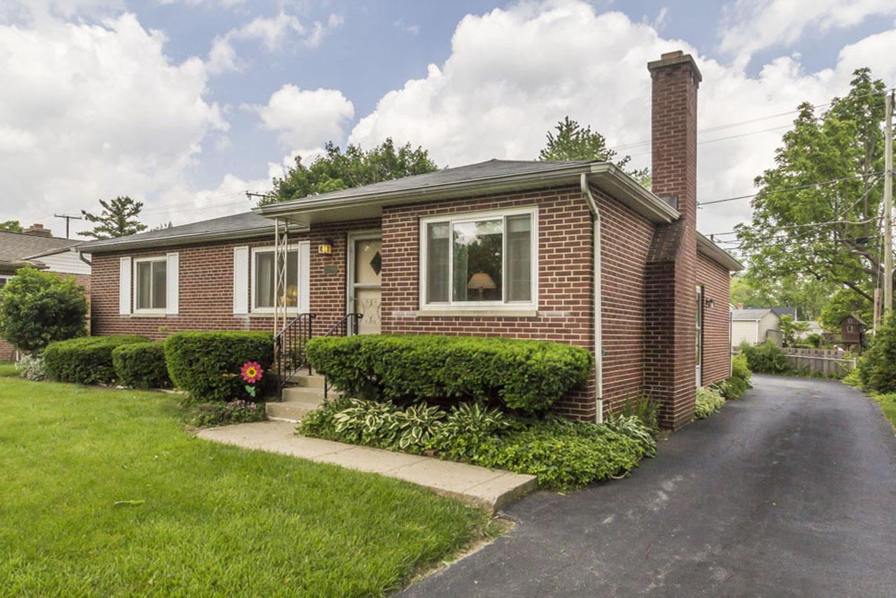 2248 Zollinger Road Columbus, OH 43221 - Photo 2 of 19