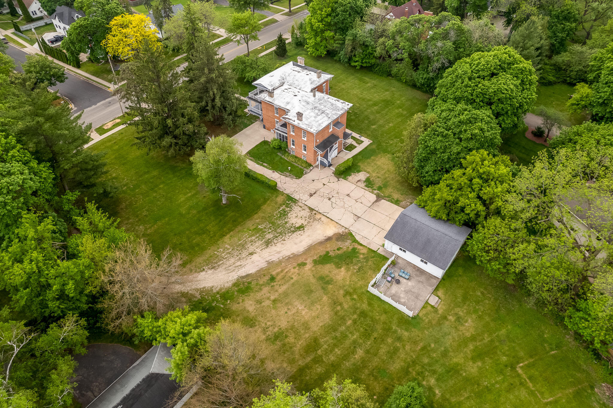 965 Racine Street Delavan, WI 53115 - Photo 3 of 87 965Racine-08