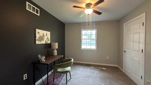 $209,500 | 517 South Cottonwood Street, Emporia, KS 66801