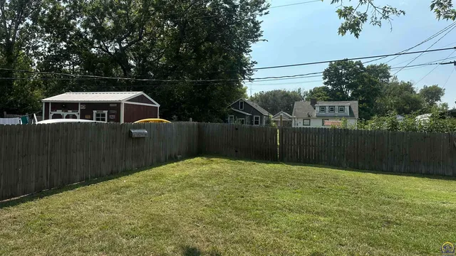 $209,500 | 517 South Cottonwood Street, Emporia, KS 66801