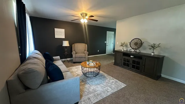 $209,500 | 517 South Cottonwood Street, Emporia, KS 66801