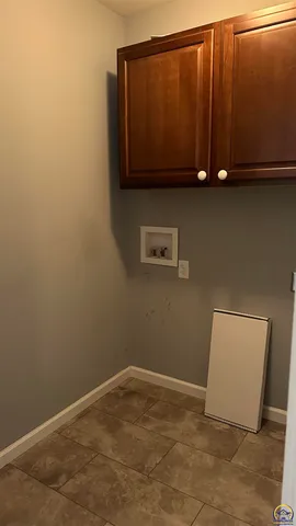 $209,500 | 517 South Cottonwood Street, Emporia, KS 66801