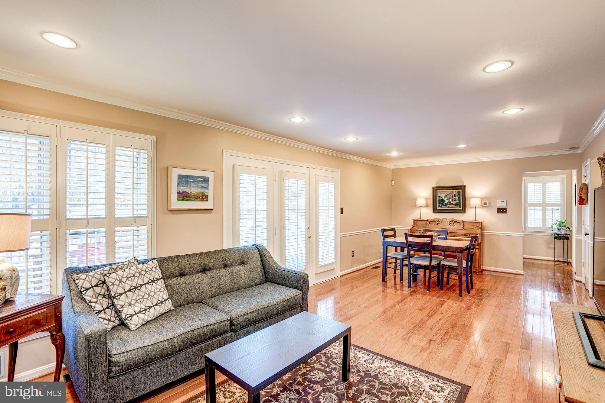 2097 Cobblestone Lane Reston, VA 20191 - Photo 12 of 45 Gallery Image 12