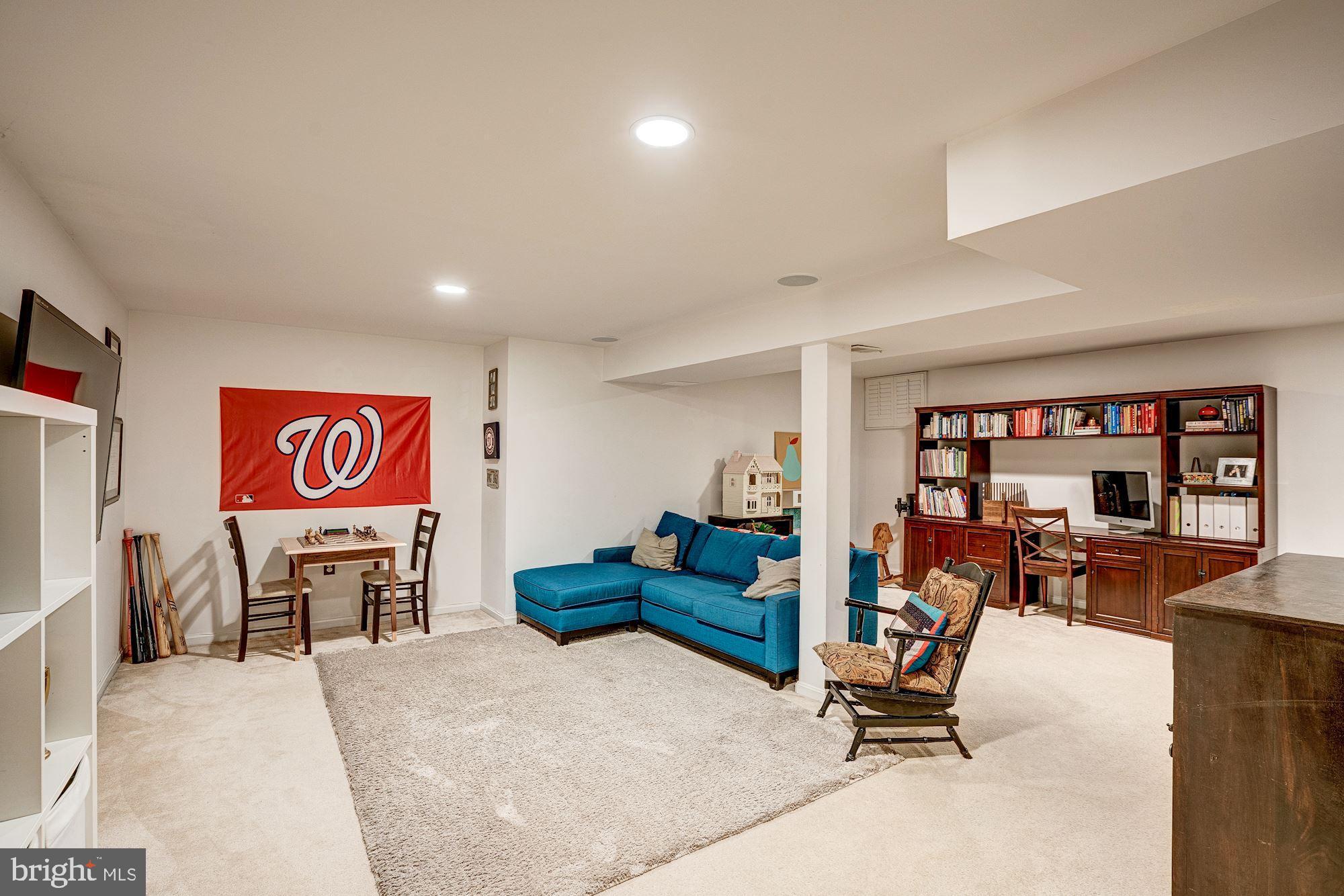 2097 Cobblestone Lane Reston, VA 20191 - Photo 29 of 45 Gallery Image 29