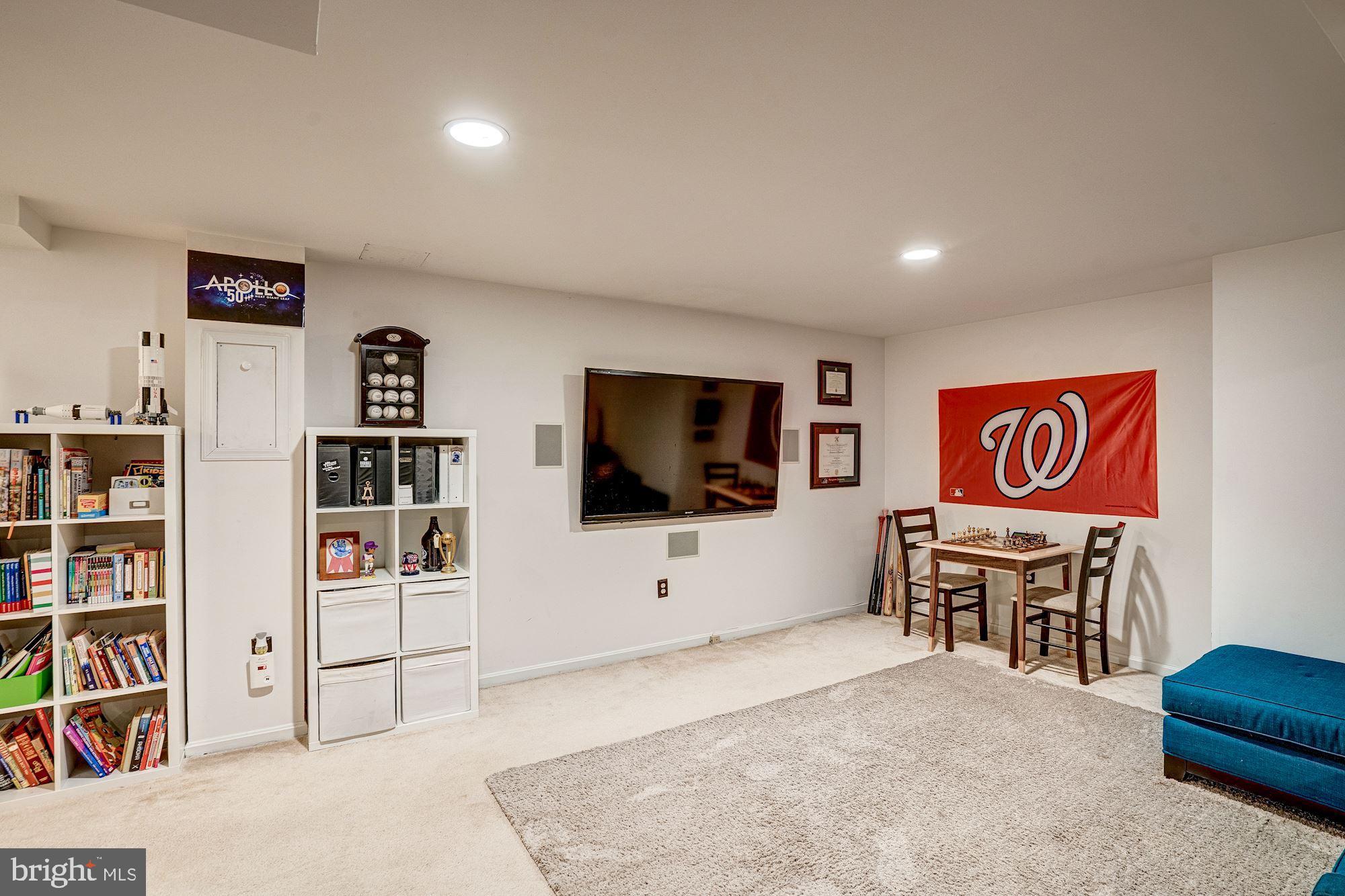 2097 Cobblestone Lane Reston, VA 20191 - Photo 31 of 45 Gallery Image 31