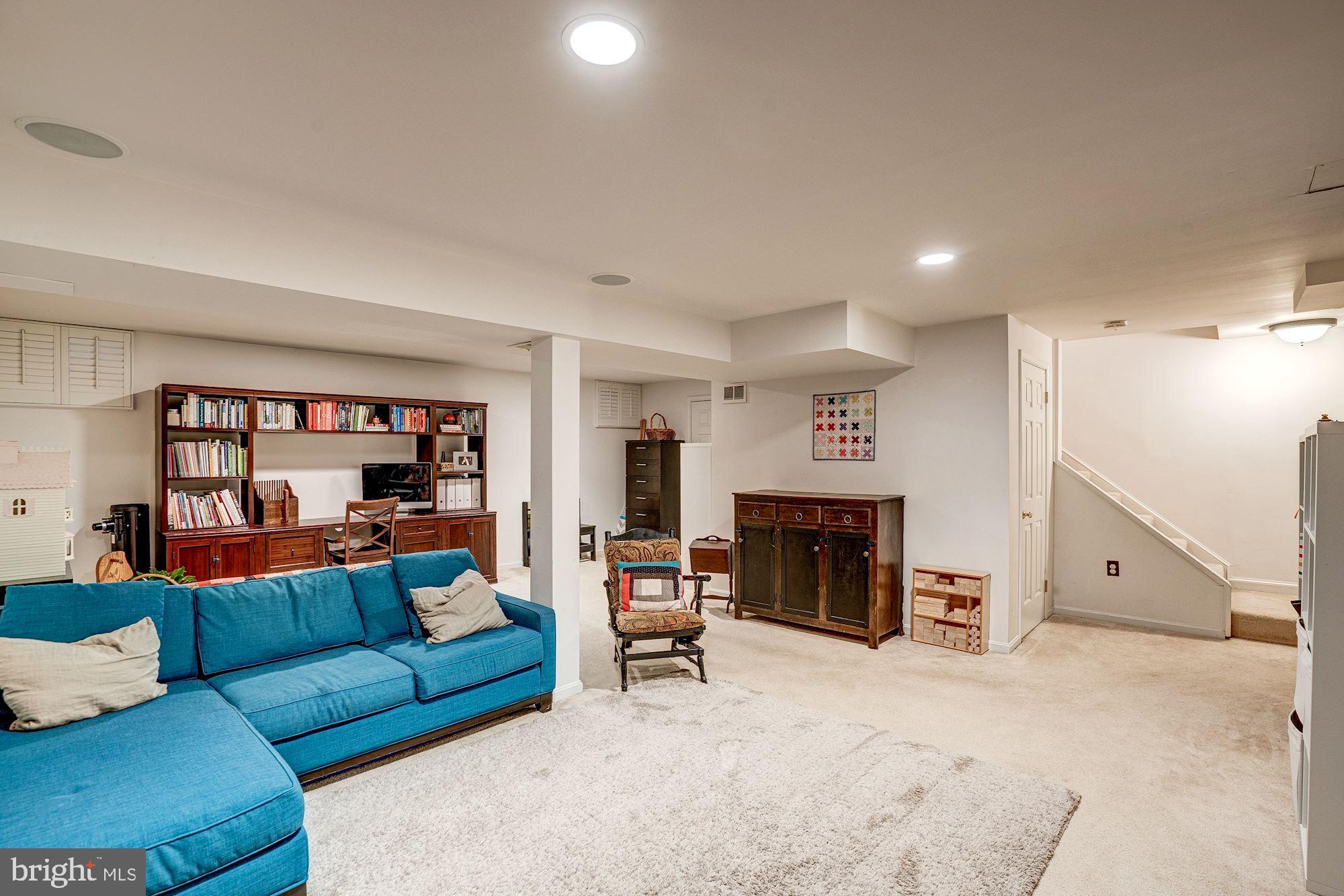 2097 Cobblestone Lane Reston, VA 20191 - Photo 33 of 45 Gallery Image 33