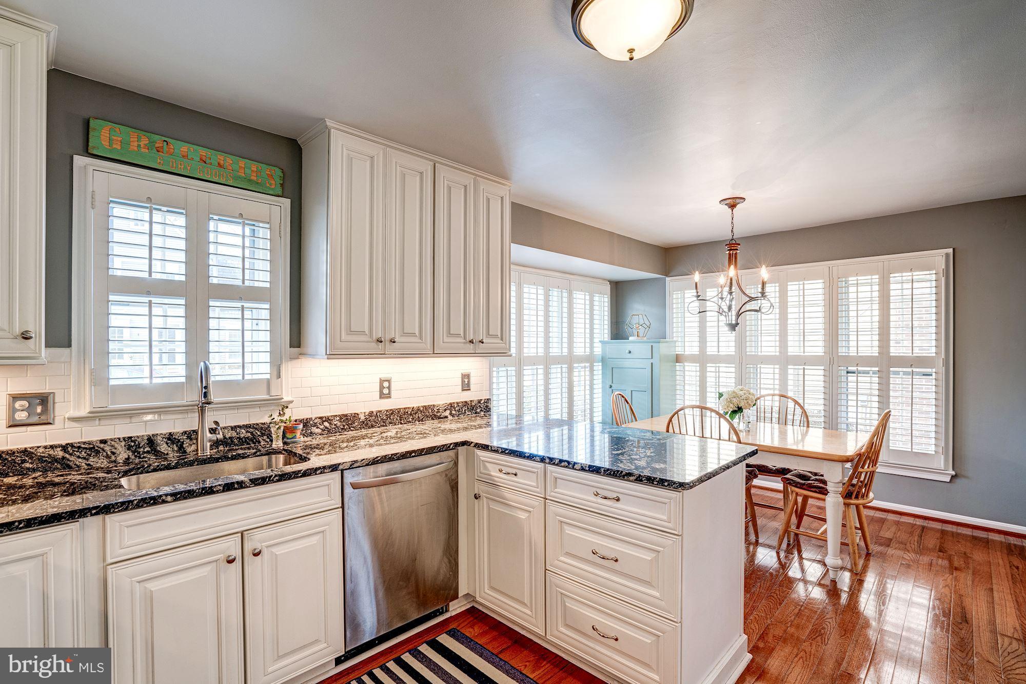 2097 Cobblestone Lane Reston, VA 20191 - Photo 5 of 45 Gallery Image 5