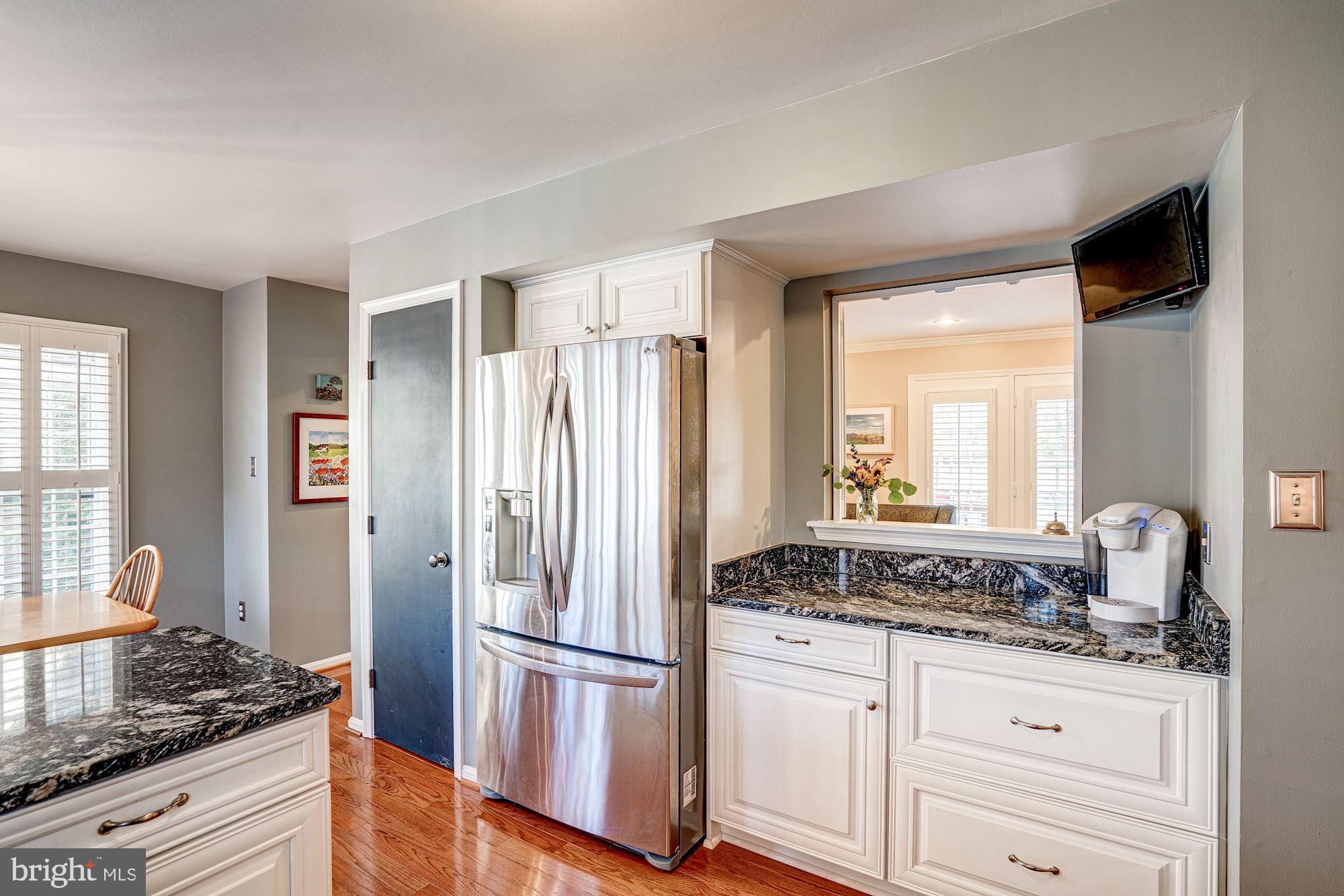 2097 Cobblestone Lane Reston, VA 20191 - Photo 8 of 45 Gallery Image 8