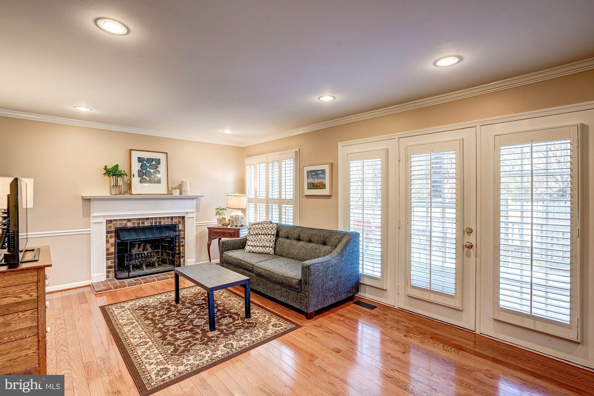 2097 Cobblestone Lane Reston, VA 20191 - Photo 10 of 45 Gallery Image 10