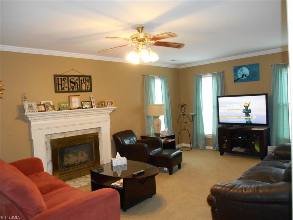 3311 Timberwolf Avenue High Point, NC 27265 - Photo 2 of 10 Gallery Image 2