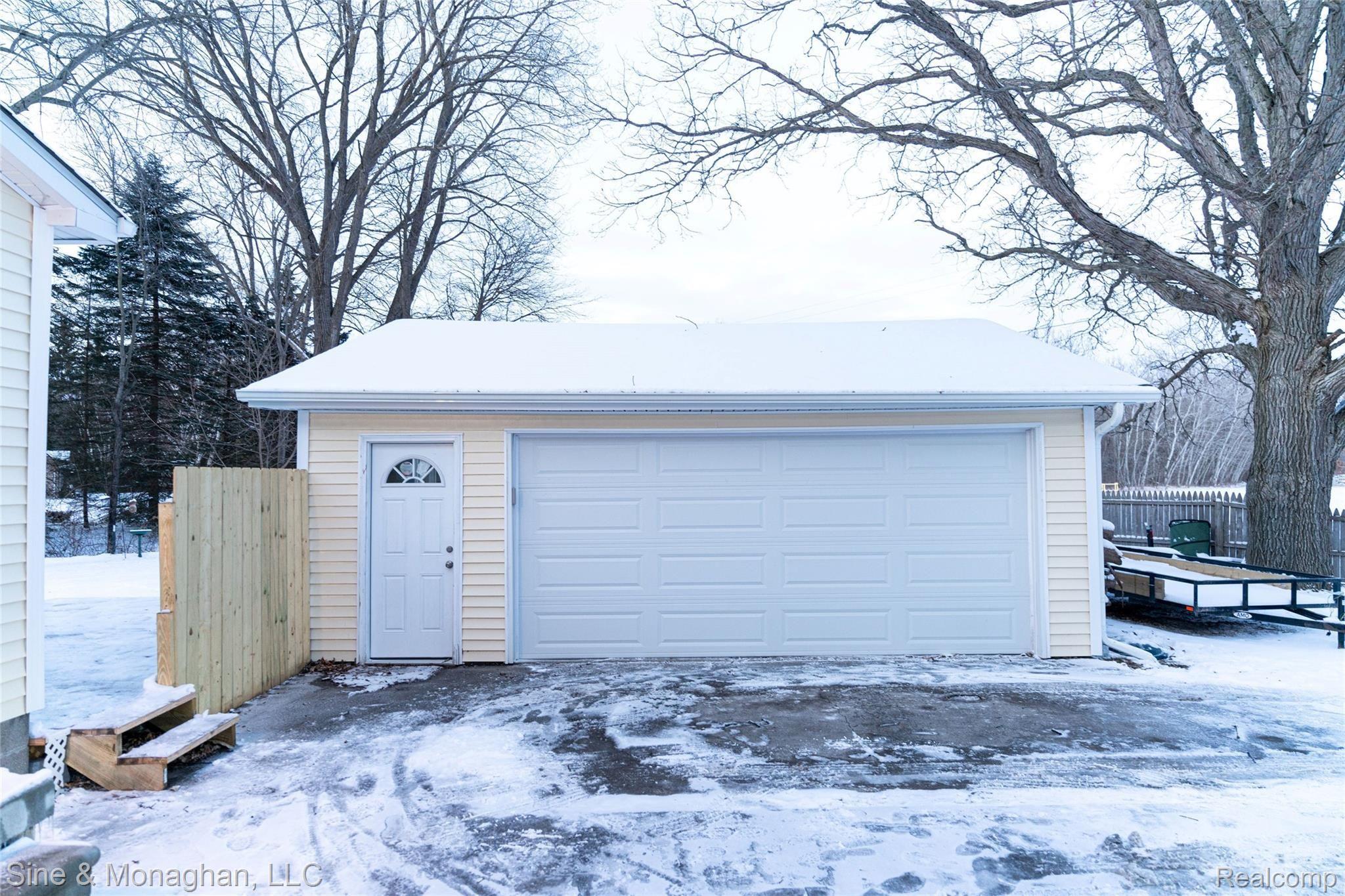 6520 Swartout Road Algonac, MI 48001 - Photo 20 of 21 6520Swartout-29.JPG
