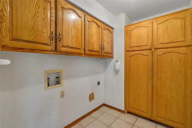 a view of utility room