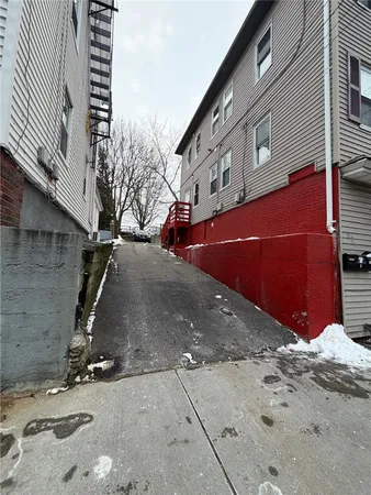 $571,500 | 876 Douglas Avenue, Providence, RI 02908