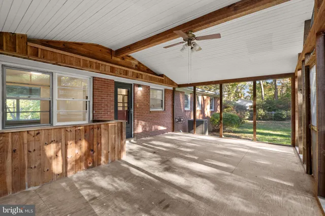 $609,000 | 6741 Maxwell Avenue, Warrenton, VA 20187