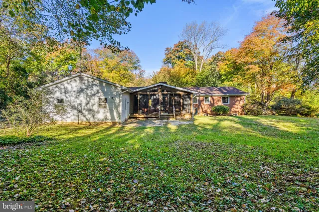 $609,000 | 6741 Maxwell Avenue, Warrenton, VA 20187