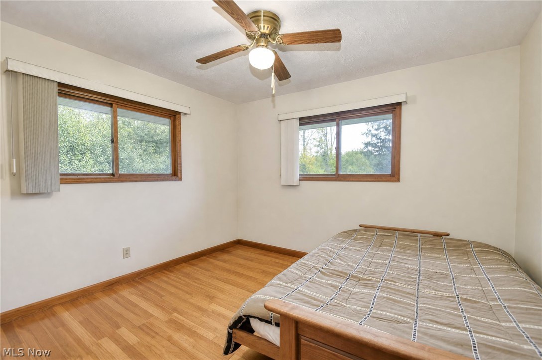 11226 Sperry Road Chesterland, OH 44026 - Photo 24 of 38 Third bedroom