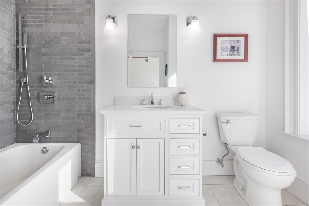 58 West Rutland Square, Unit 1 Boston, MA 02118 - Photo 11 of 17