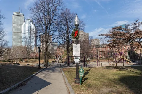 $1,949,000 | 58 West Rutland Square, Unit 1, Boston, MA 02118