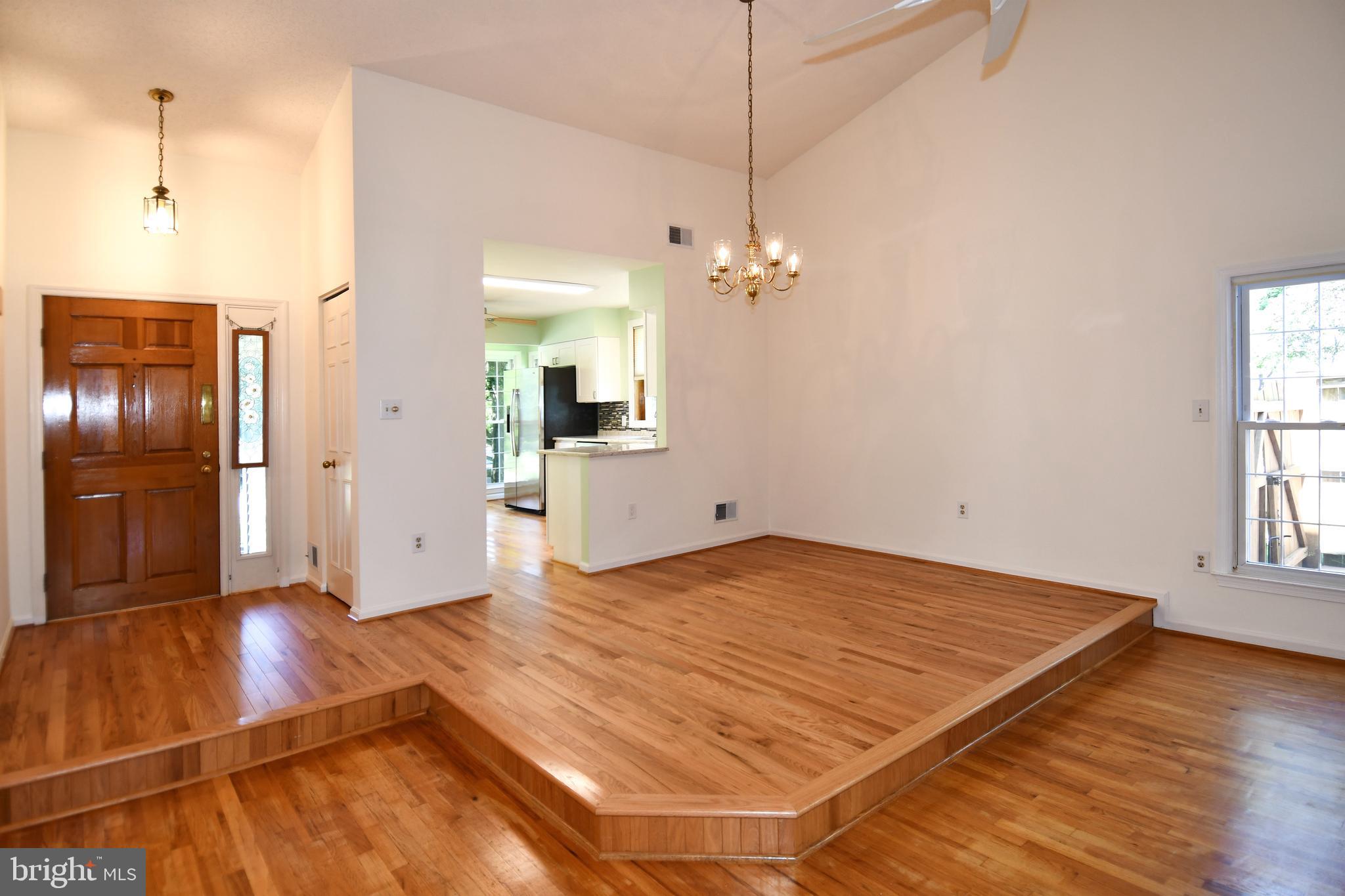 6730 Anders Terrace Springfield, VA 22151 - Photo 5 of 38 Elevated Dining