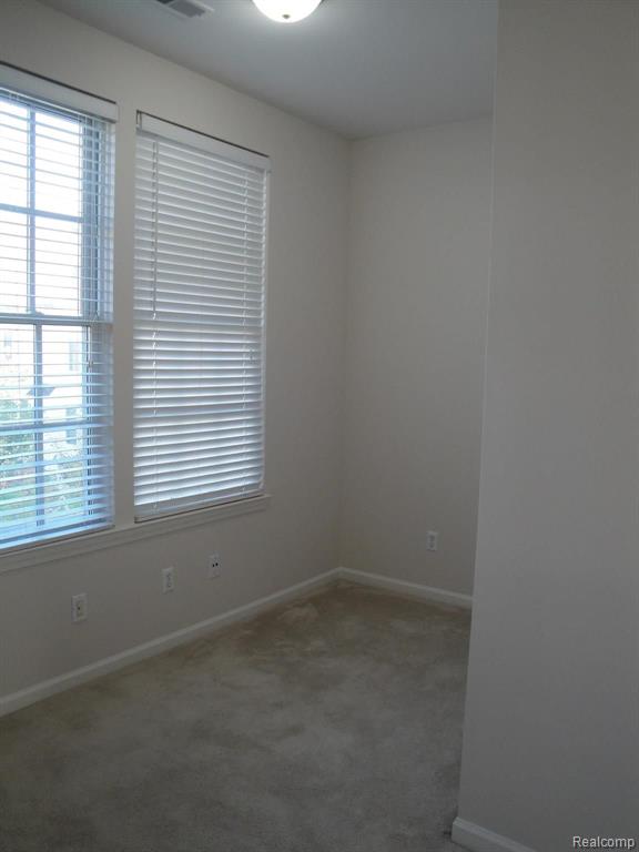 604 Constitution Street, Unit 48 Canton, MI 48188 - Photo 9 of 31