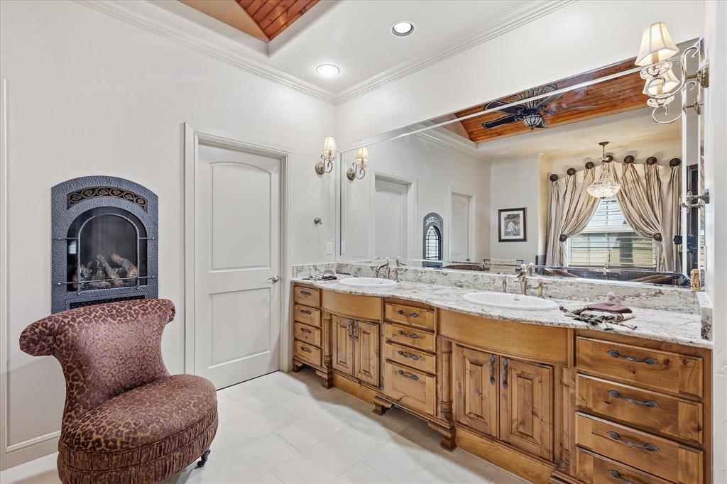 9229 Hub Clark Road Pilot Point, TX 76258 - Photo 17 of 35 Gallery Image 17