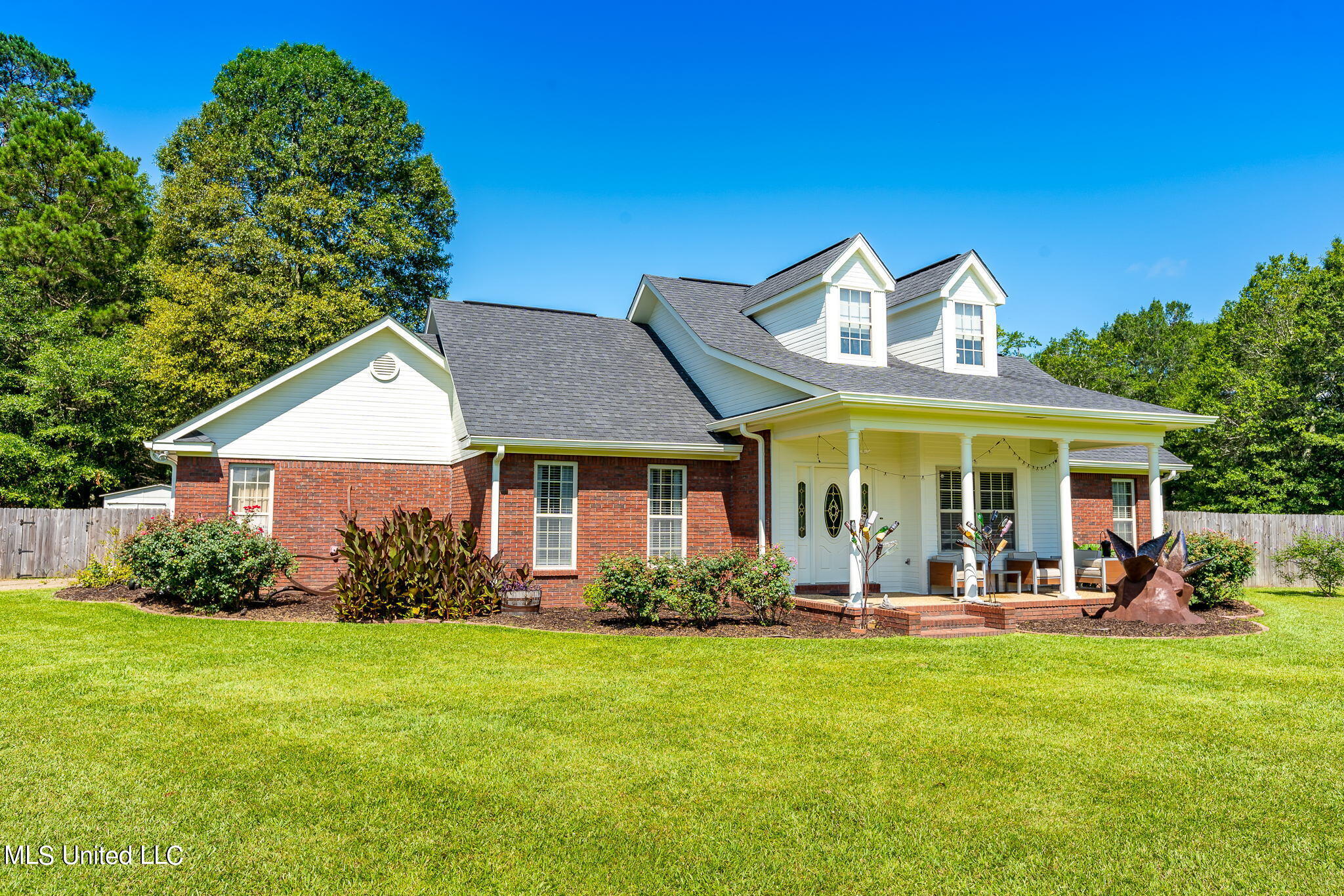 1 Exterior (6 of 7)