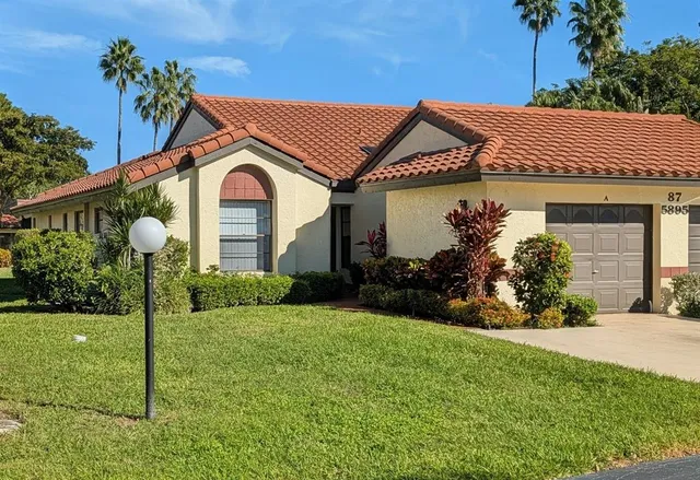 $2,750 | 5895 Autumn Lake Lane, Unit A, Boynton Beach, FL 33437