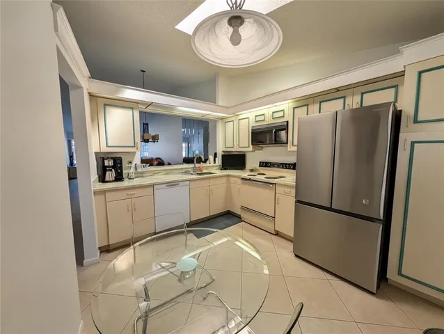 $2,750 | 5895 Autumn Lake Lane, Unit A, Boynton Beach, FL 33437