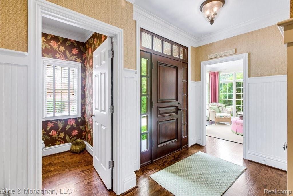 15 Hampton Road Grosse Pointe Shores, MI 48236 - Photo 4 of 79