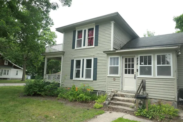 $127,999 | 424 South Kinney Avenue, Mount Pleasant, MI 48858