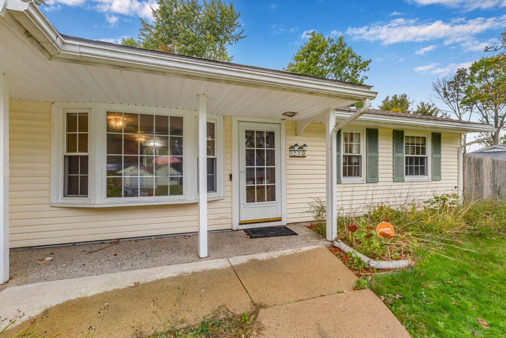 21 Annette Road Brockton, MA 02302 - Photo 4 of 29 front view of a house