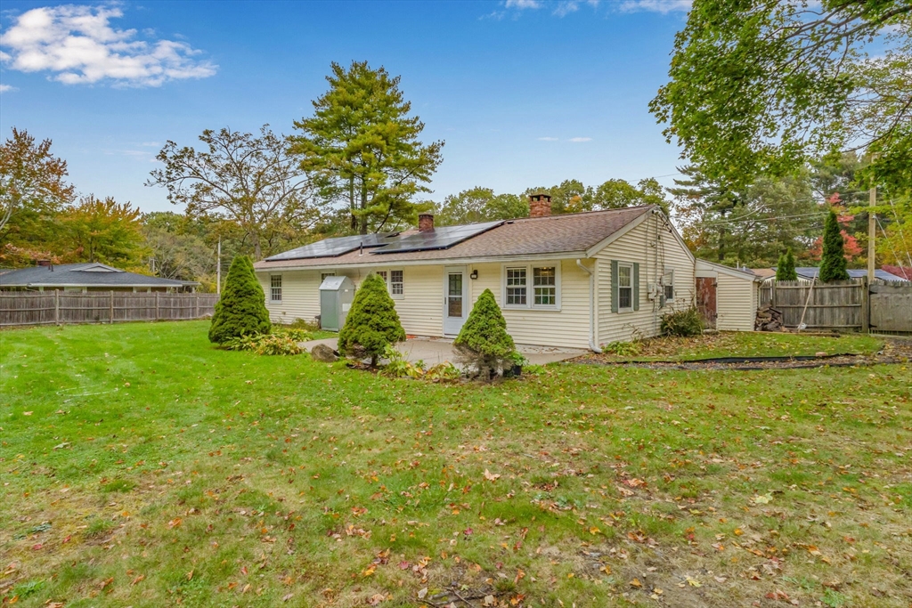 21 Annette Road Brockton, MA 02302 - Photo 6 of 29 a front view of a house with a garden