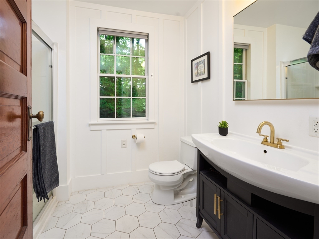 246 Worcester Road Sterling, MA 01564 - Photo 19 of 42 Gallery Image 19