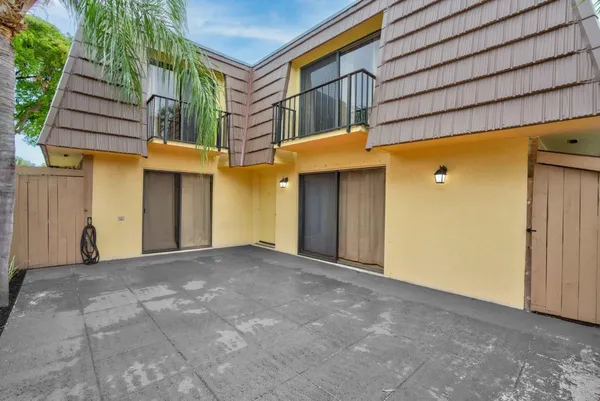 $2,850 | 904 9th Court, Palm Beach Gardens, FL 33410