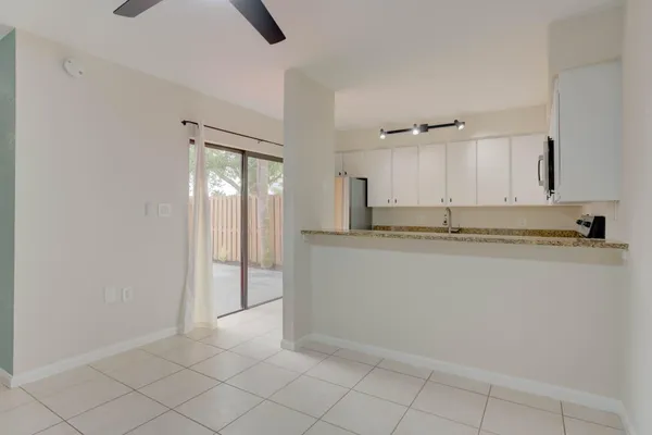 $2,850 | 904 9th Court, Palm Beach Gardens, FL 33410