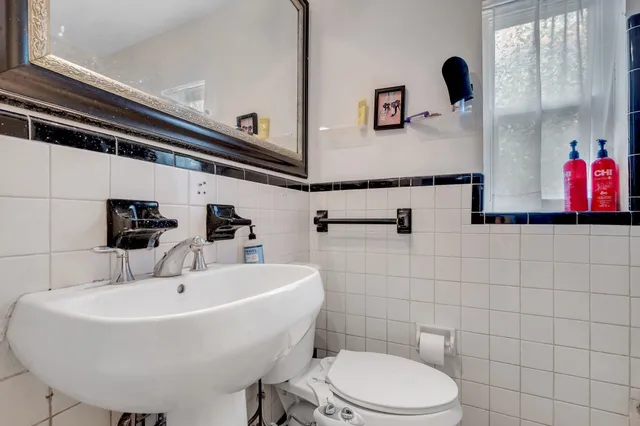 $200,000 | 2409 Surrey Street, Tallahassee, FL 32304