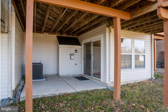 a view of an entrance of the house