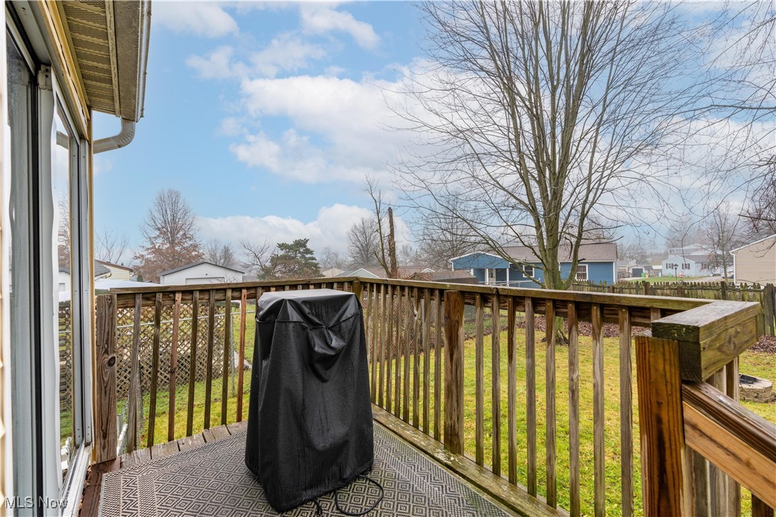 10 Windswept Rittman, OH 44270 - Photo 11 of 35 Deck off of Kitchen