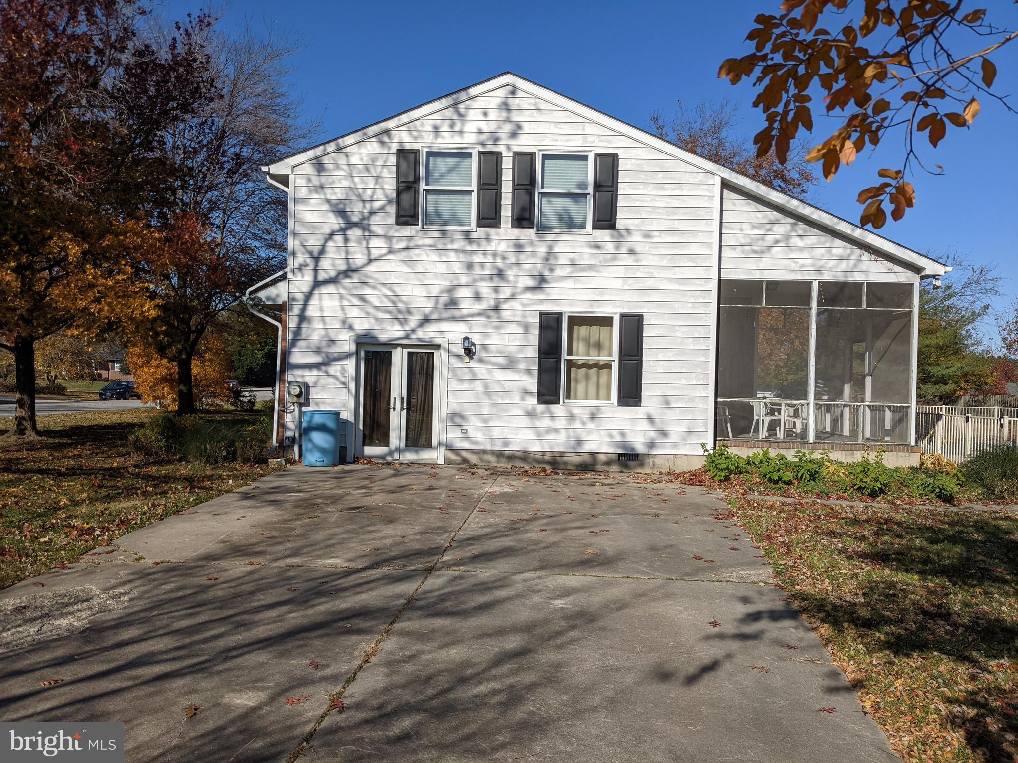 201 Rolling Road Chestertown, MD 21620 - Photo 3 of 18 Private off street parking