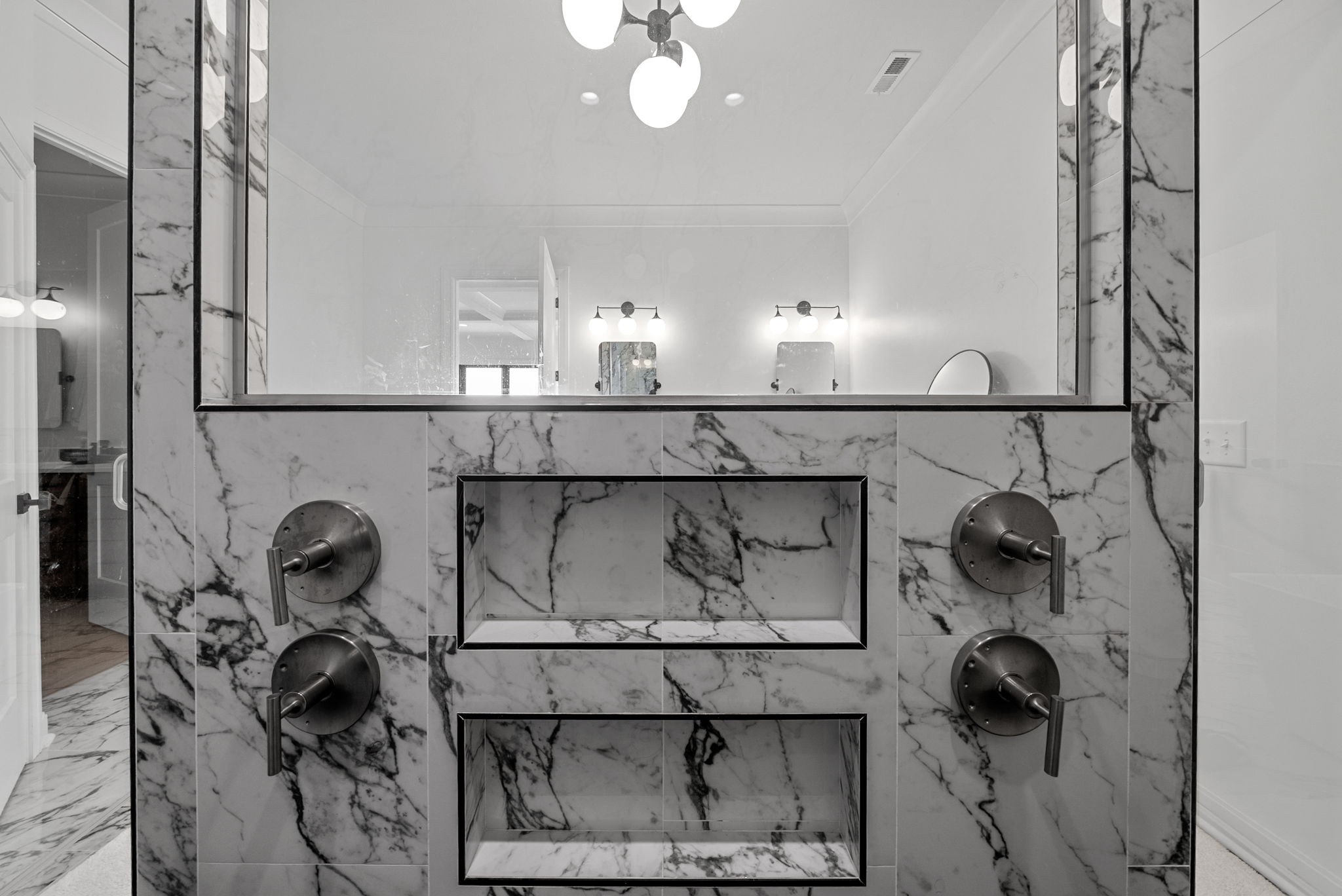 1914 Hickory Point Road Clarksville, TN 37043 - Photo 26 of 38 a bathroom with a sink and a mirror