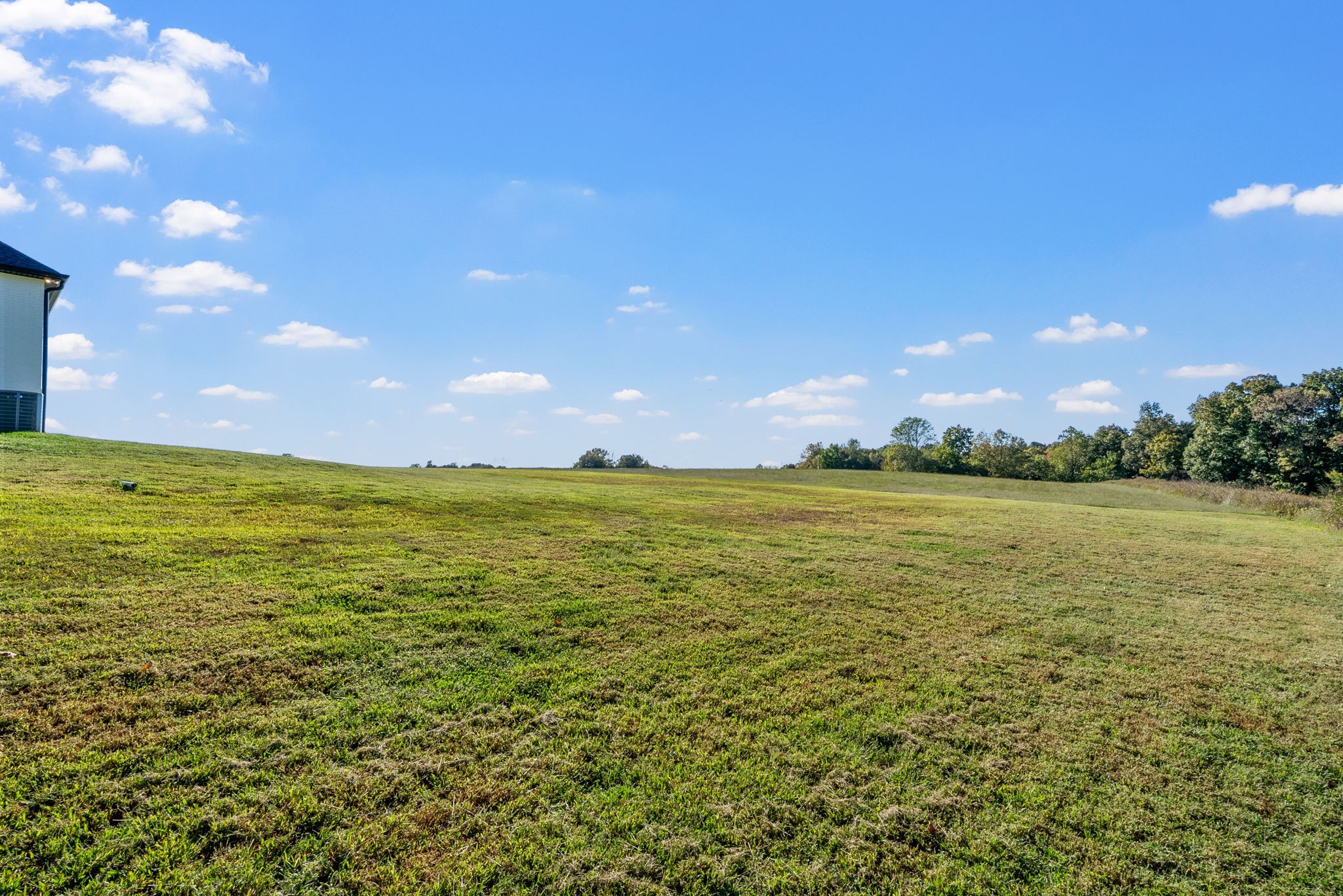 1914 Hickory Point Road Clarksville, TN 37043 - Photo 35 of 38 a view of an ocean from a yard