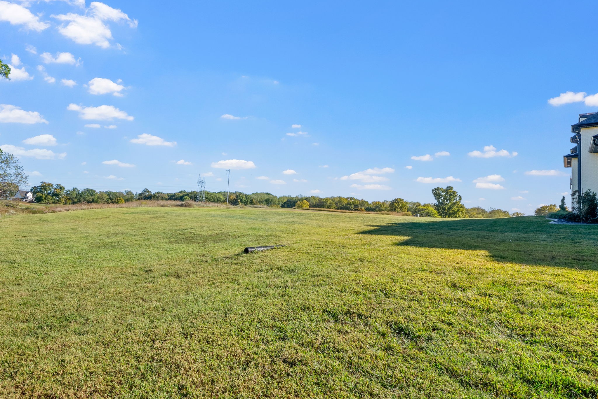 1914 Hickory Point Road Clarksville, TN 37043 - Photo 36 of 38 a view of an ocean from a yard