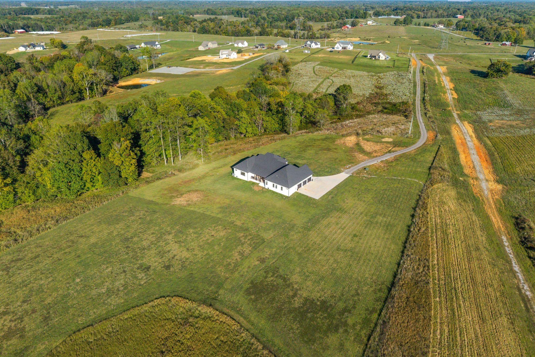 1914 Hickory Point Road Clarksville, TN 37043 - Photo 5 of 75